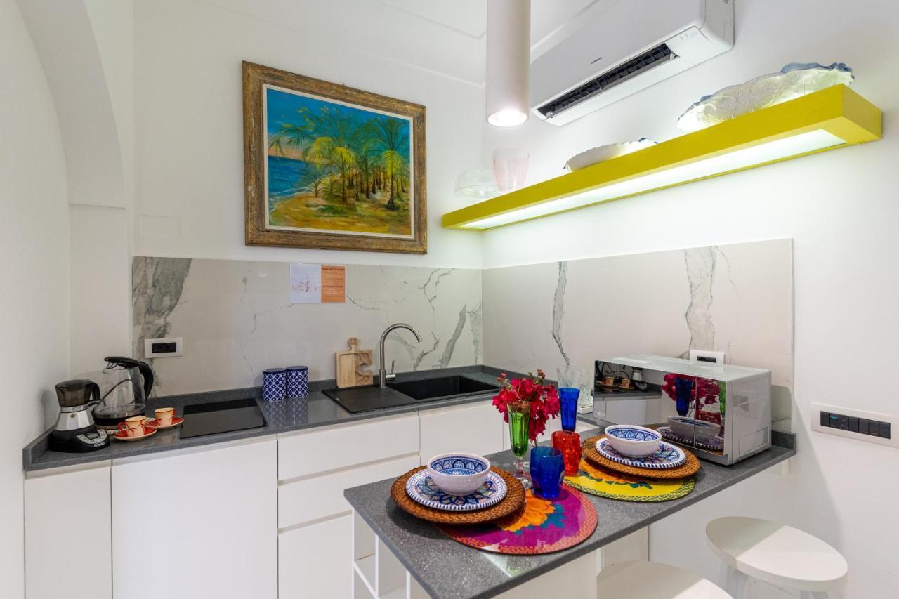 Suite Apartment Capri Con Jacuzzi In Piazzetta Екстер'єр фото