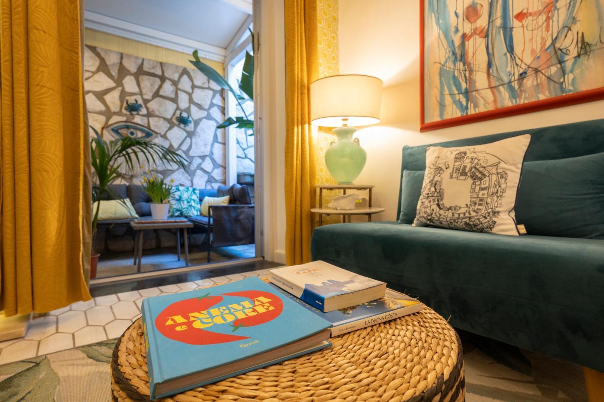 Suite Apartment Capri Con Jacuzzi In Piazzetta Екстер'єр фото